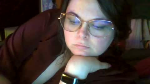 Siofra online show from 10.15.25