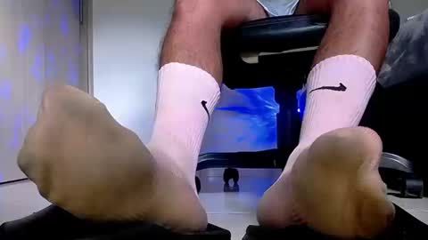 only foot                         worshipers here online show from 09.19.25