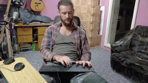 Snapshot of sir_pelo_iv chatting on 09.09.25 I am The Fourth and only Sir. Pelo online show from 09.09.25