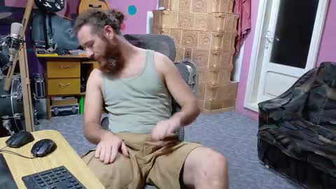 Snapshot of sir_pelo_iv chatting on 10.13.25 I am The Fourth and only Sir. Pelo online show from 10.13.25