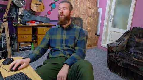 Snapshot of sir_pelo_iv chatting on 10.29.25 I am The Fourth and only Sir. Pelo online show from 10.29.25