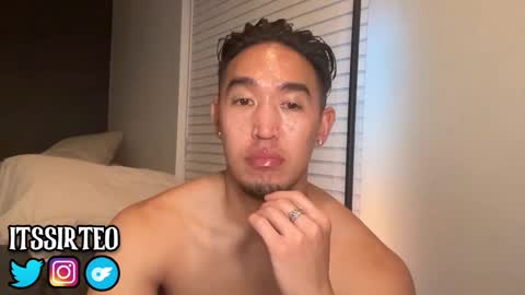 Snapshot of sir_teo chatting on 03.12.25 SIR TEO online show from 03.12.25