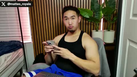 Snapshot of sir_teo chatting on 02.10.26 SIR TEO online show from 02.10.26