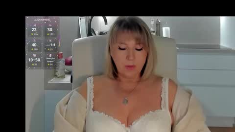 Snapshot of sirena99 chatting on 01.17.26 Sirene online show from 01.17.26