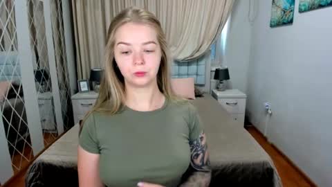 SirenaBloom online show from 07.22.26