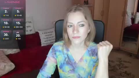 Snapshot of sirenasilk chatting on 06.28.26 sirenasilk online show from 06.28.26