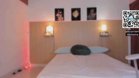 Sirenita online show from 09.12.25