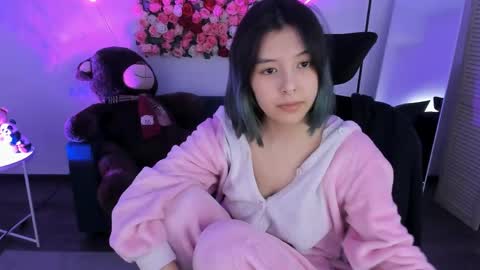 Snapshot of sirenmystique chatting on 04.15.26 Si online show from 04.15.26