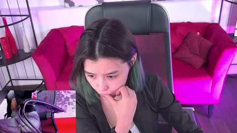 Snapshot of sirenmystique chatting on 05.12.26 Si online show from 05.12.26