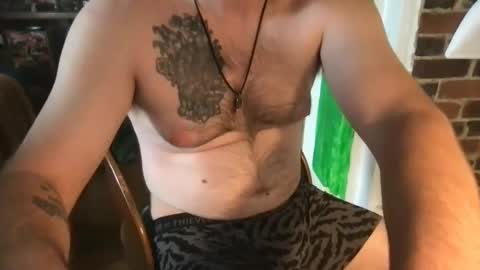 Snapshot of sirpsychosexy1987 chatting on 09.14.25 sirpsychosexy1987 online show from 09.14.25