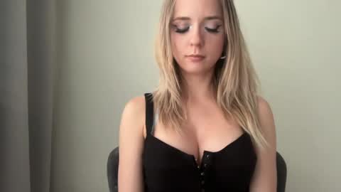 Sisi Bunny online show from 06.01.26