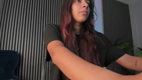 Dee online show from 09.29.25