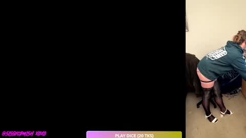 Snapshot of sissycdmish chatting on 11.02.25 SissyCDMish online show from 11.02.25