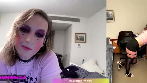Snapshot of sissycdmish chatting on 11.13.25 SissyCDMish online show from 11.13.25