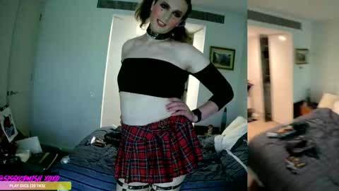 Snapshot of sissycdmish chatting on 12.17.25 SissyCDMish online show from 12.17.25