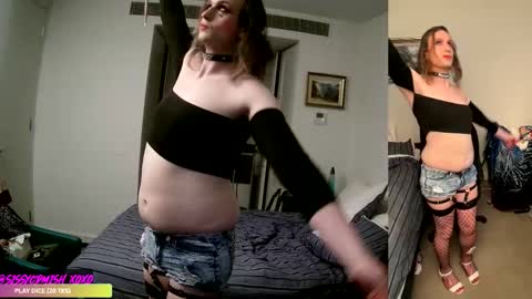 Snapshot of sissycdmish chatting on 12.18.25 SissyCDMish online show from 12.18.25