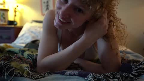 Snapshot of sistinehashands chatting on 02.14.26 HINT its the name I go by. online show from 02.14.26