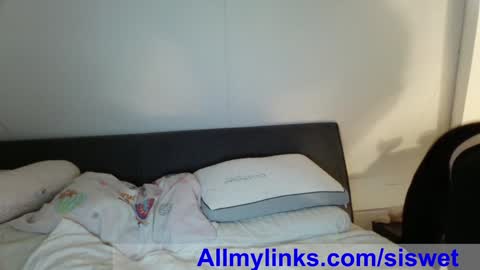 Snapshot of siswet19 chatting on 12.05.25 Elise online show from 12.05.25