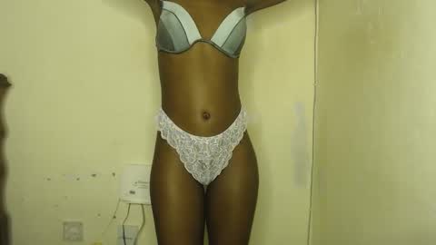 sizzly_ass online show from 04.05.26