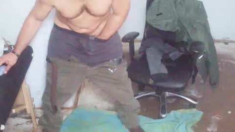 Snapshot of sizzzlenomics chatting on 11.28.25 SIZZZLENOMICS online show from 11.28.25