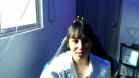 Snapshot of skarlet_adams chatting on 05.20.26 Alice online show from 05.20.26
