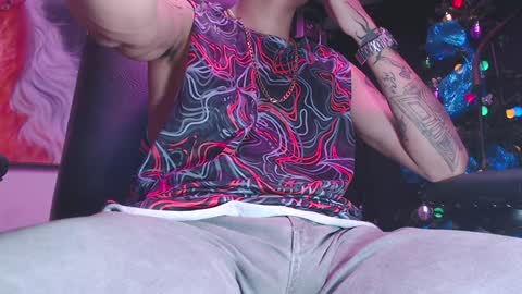 Snapshot of skateboy444 chatting on 12.20.24 king online show from 12.20.24