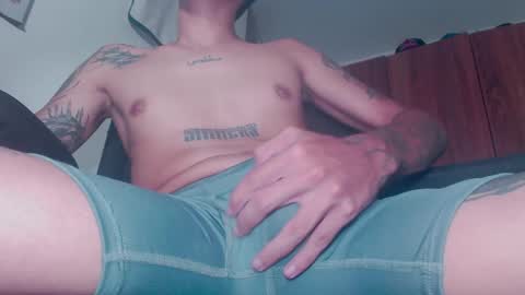 Snapshot of skateboy444 chatting on 04.22.26 king online show from 04.22.26