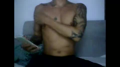 Snapshot of skater19xxx chatting on 02.19.25 miguel online show from 02.19.25