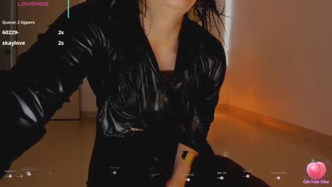 Snapshot of skay_hot chatting on 02.16.26 Skay online show from 02.16.26