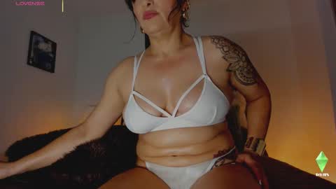 Snapshot of skay_hot chatting on 03.06.26 Skay online show from 03.06.26