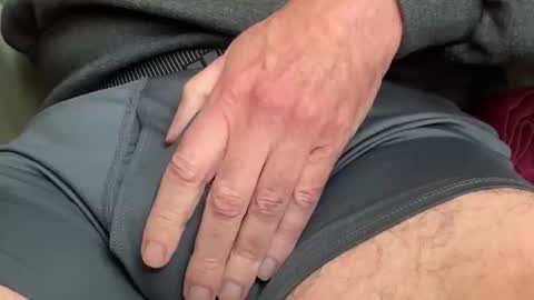 Snapshot of skeet46 chatting on 11.26.25 skeet46 online show from 11.26.25