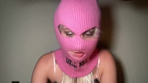 Snapshot of skibunni69xo chatting on 09.18.25 skibunni69xo online show from 09.18.25