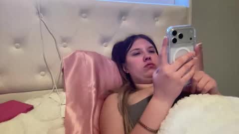 Snapshot of skiimaskabby chatting on 02.11.26 skiimaskabby online show from 02.11.26