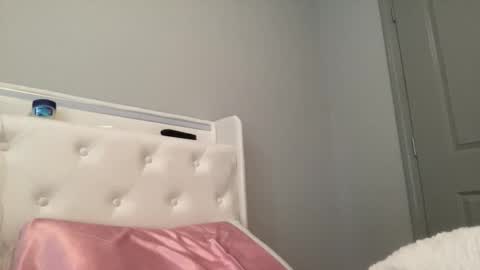 Snapshot of skiimaskabby chatting on 03.05.26 skiimaskabby online show from 03.05.26