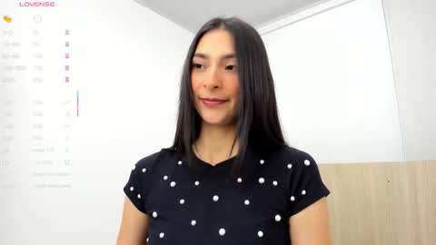 Snapshot of skinny_ariadna chatting on 10.17.25 Ariadna online show from 10.17.25