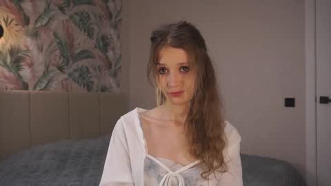 Snapshot of skinny_eve chatting on 02.16.25 Emily online show from 02.16.25