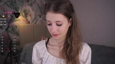 Snapshot of skinny_eve chatting on 03.06.25 Emily online show from 03.06.25