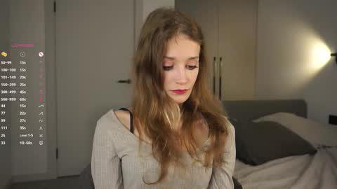 Snapshot of skinny_eve chatting on 10.18.25 Emily online show from 10.18.25