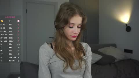 Snapshot of skinny_eve chatting on 10.23.25 Emily online show from 10.23.25