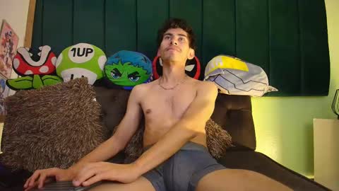 skinny jean  online show from 03.07.26