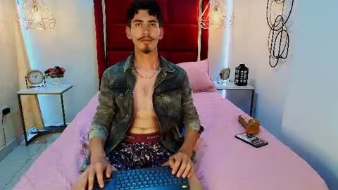 skinny jean  online show from 06.17.26