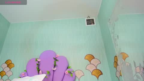Snapshot of skinny_linda chatting on 01.24.25   online show from 01.24.25