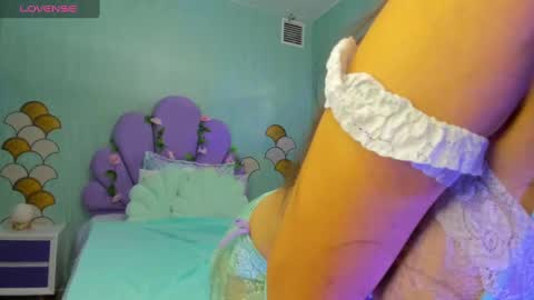 Snapshot of skinny_linda chatting on 02.01.25   online show from 02.01.25