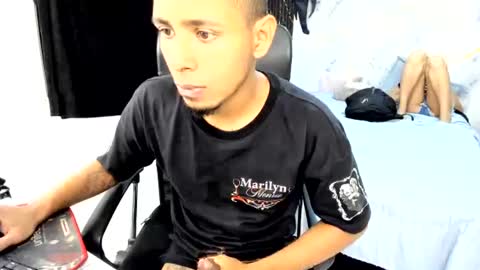Snapshot of skinny_sexx69 chatting on 07.11.26 Melissa And Omar online show from 07.11.26