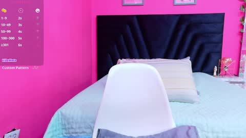 Snapshot of skinnyandcute_ chatting on 09.29.25 Mariah Black online show from 09.29.25