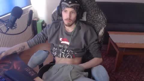 skinnylongd95 online show from 03.17.26