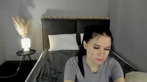 Snapshot of skinyjoy chatting on 02.03.26 Joys online show from 02.03.26