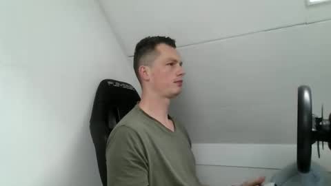 skippyhihi online show from 10.15.25