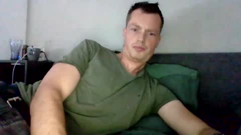 skippyhihi online show from 10.27.25