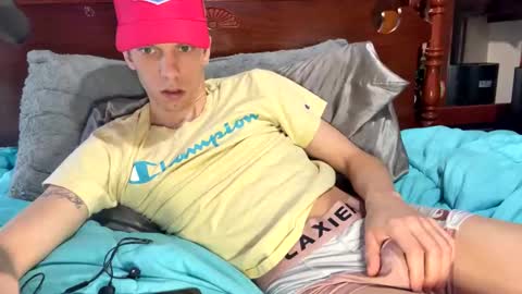 Snapshot of skittles933 chatting on 03.06.25 Skittles online show from 03.06.25